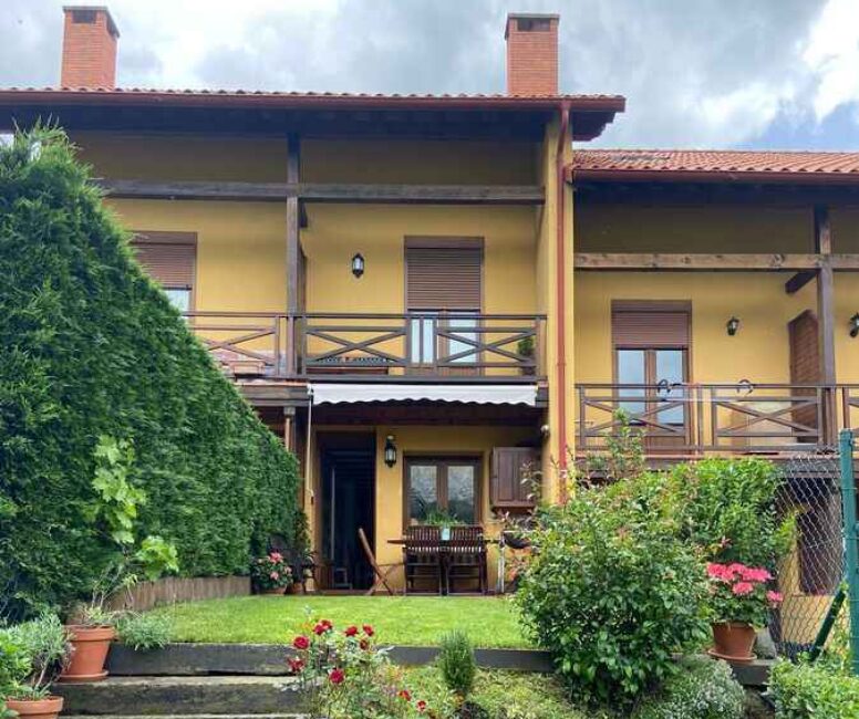 Chalet alquiler turístico en Potes con piscina